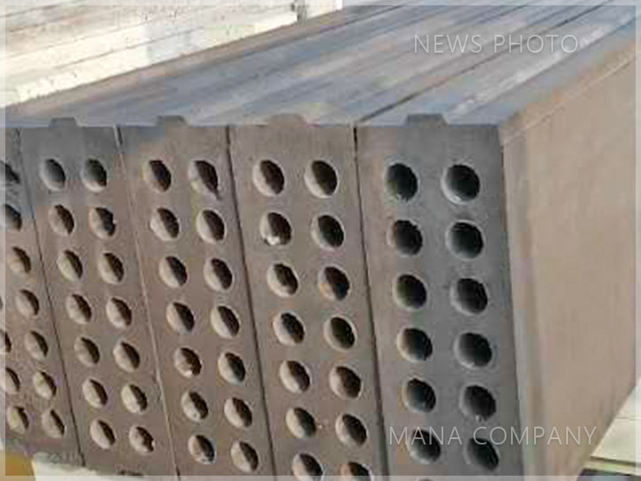 1610443552160232.jpg 瑪納發泡水泥板-客戶板材堆場實拍.jpg