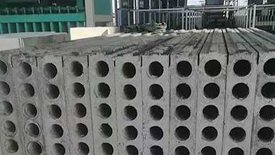 蒸壓陶?；炷翂Π逶O備生產線-專業墻板設備-技術成熟穩定